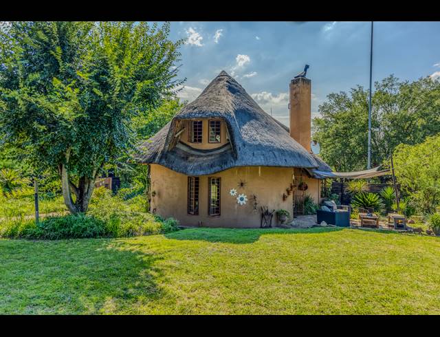 2.70HA SMALLHOLDING TO LET IN CHARTWELL
